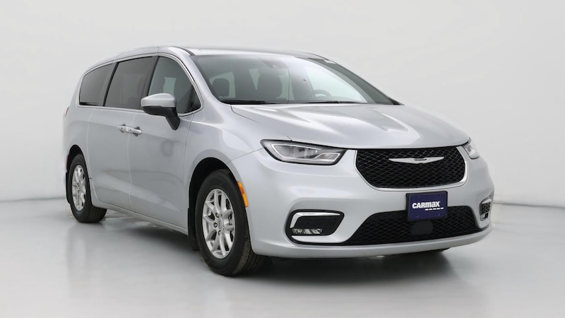 2023 Chrysler Pacifica Touring Hero Image