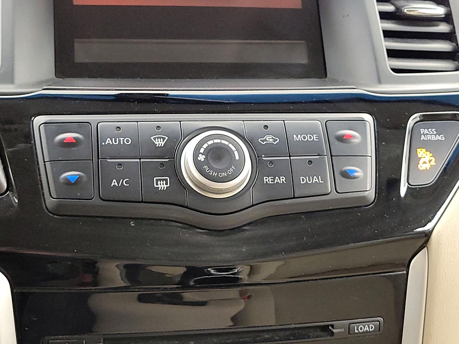 Thumbnail: 2014 Nissan Pathfinder - 15