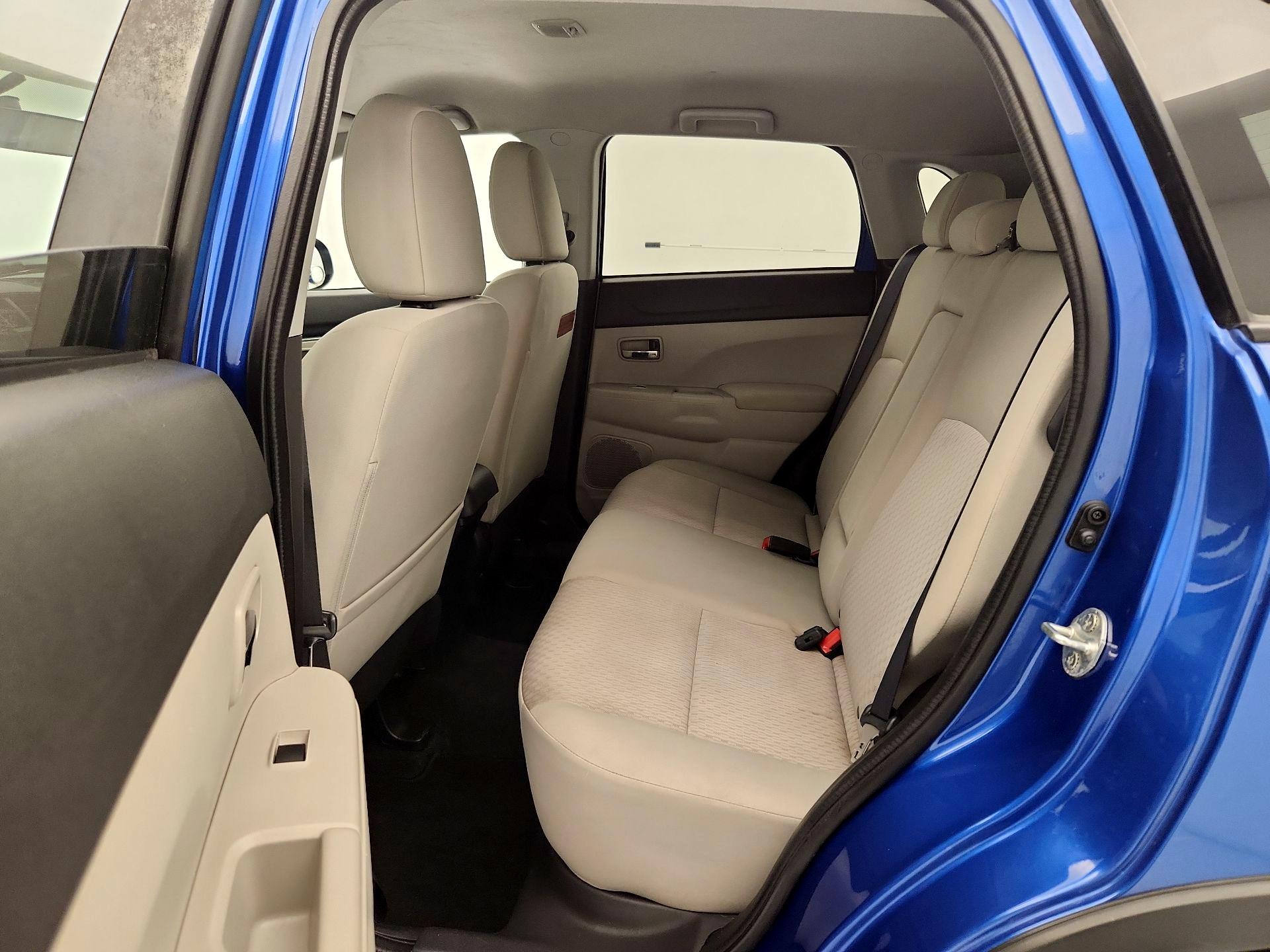 Thumbnail: 2017 Mitsubishi Outlander Sport - 18