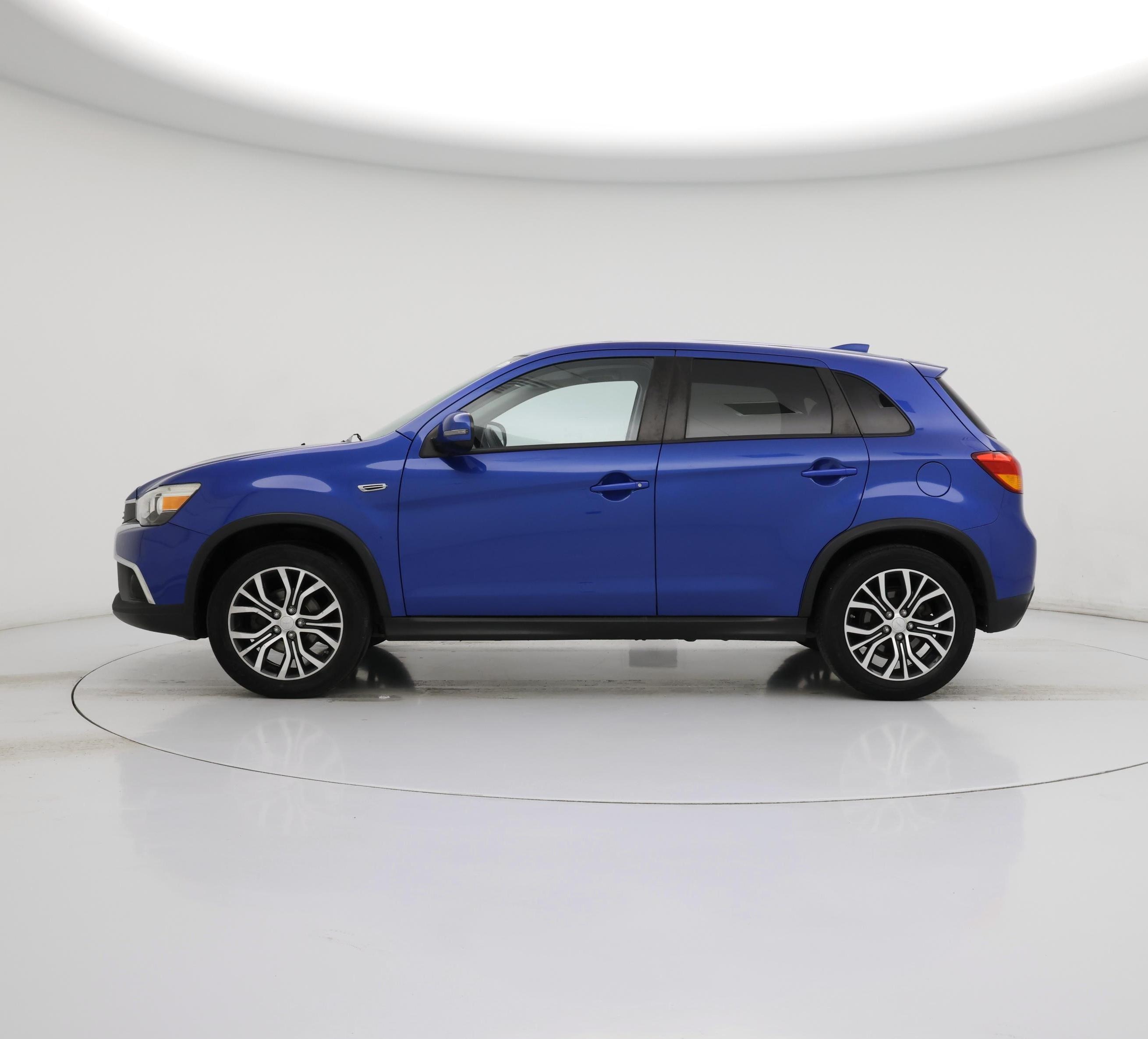 Thumbnail: 2017 Mitsubishi Outlander Sport - 3