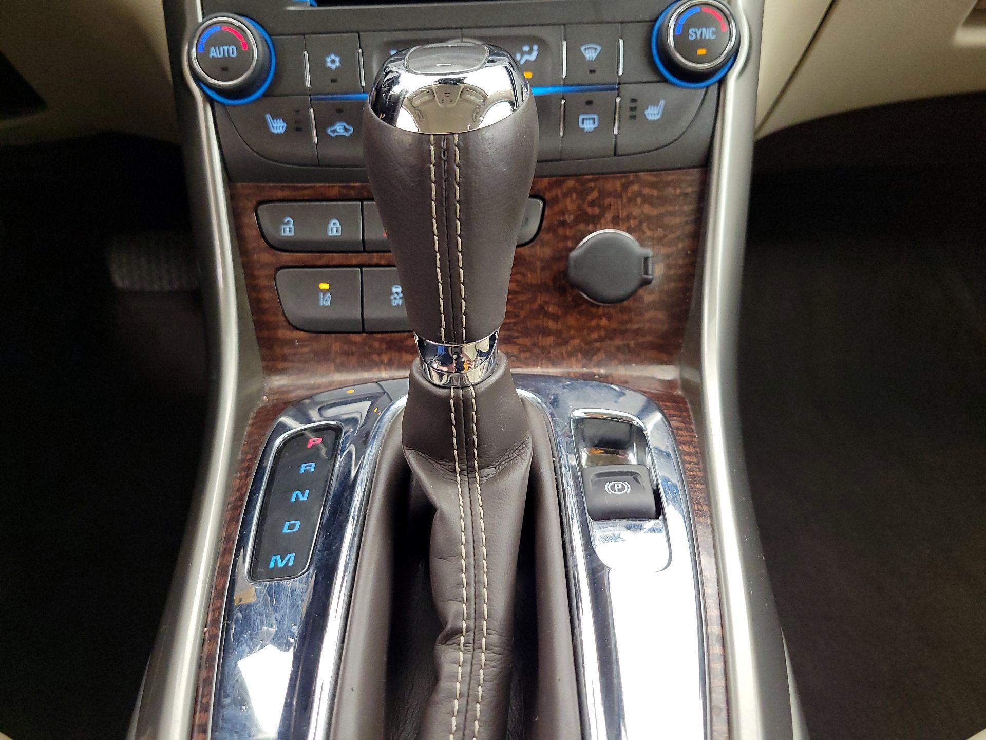 Thumbnail: 2013 Chevrolet Malibu - 18
