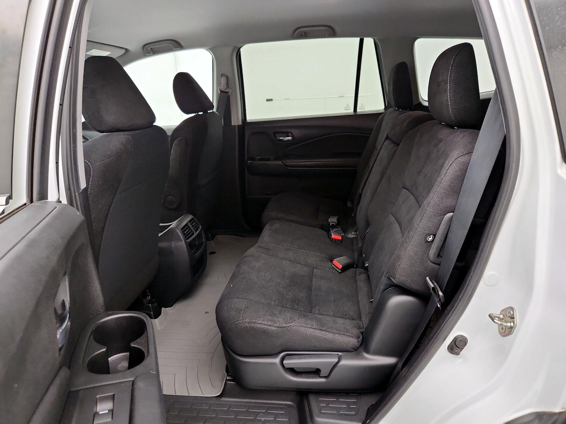 Thumbnail: 2020 Honda Pilot - 19