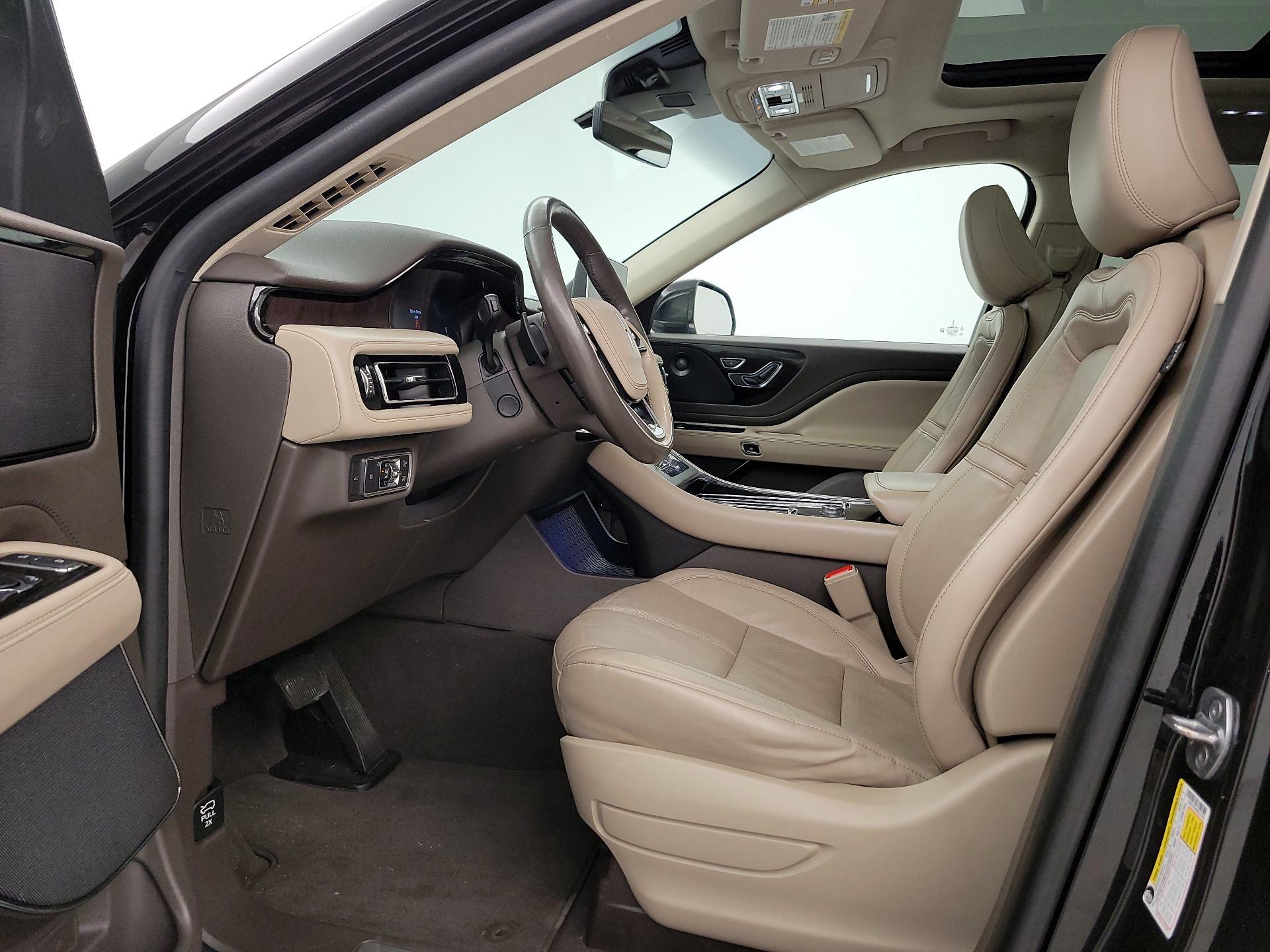 Thumbnail: 2021 Lincoln Aviator - 11