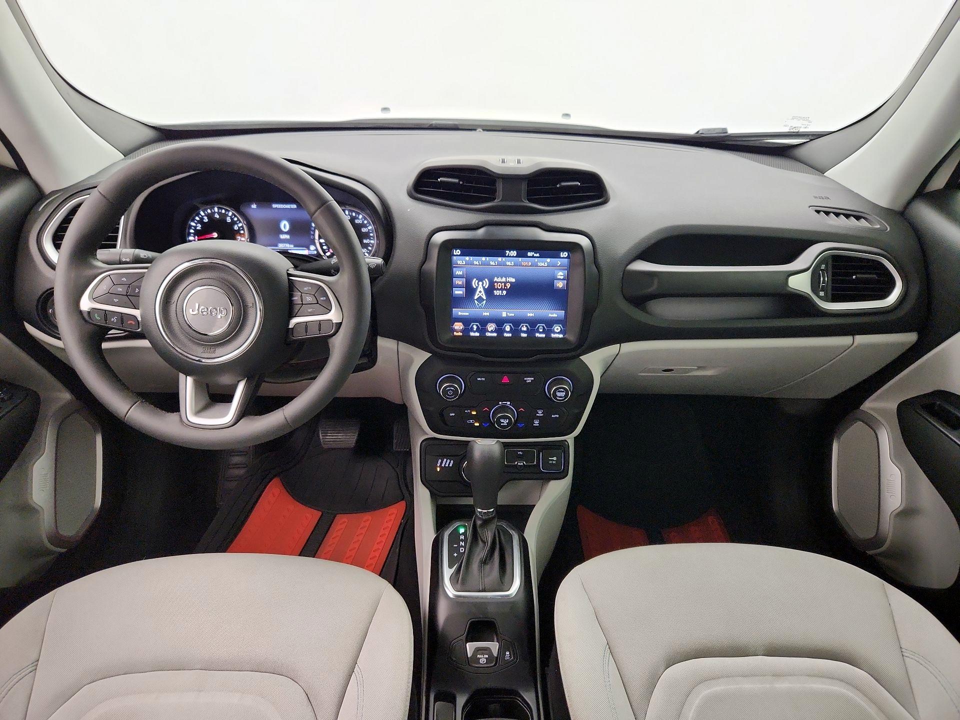 Thumbnail: 2018 Jeep Renegade - 9