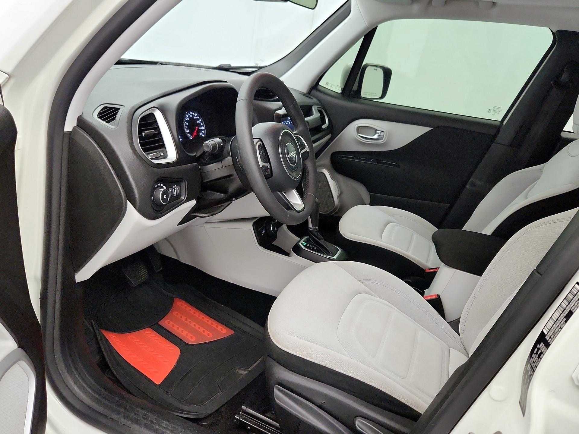 Thumbnail: 2018 Jeep Renegade - 11