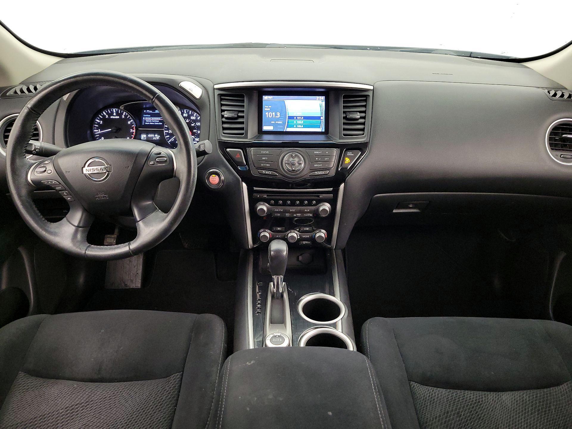 Thumbnail: 2014 Nissan Pathfinder - 9
