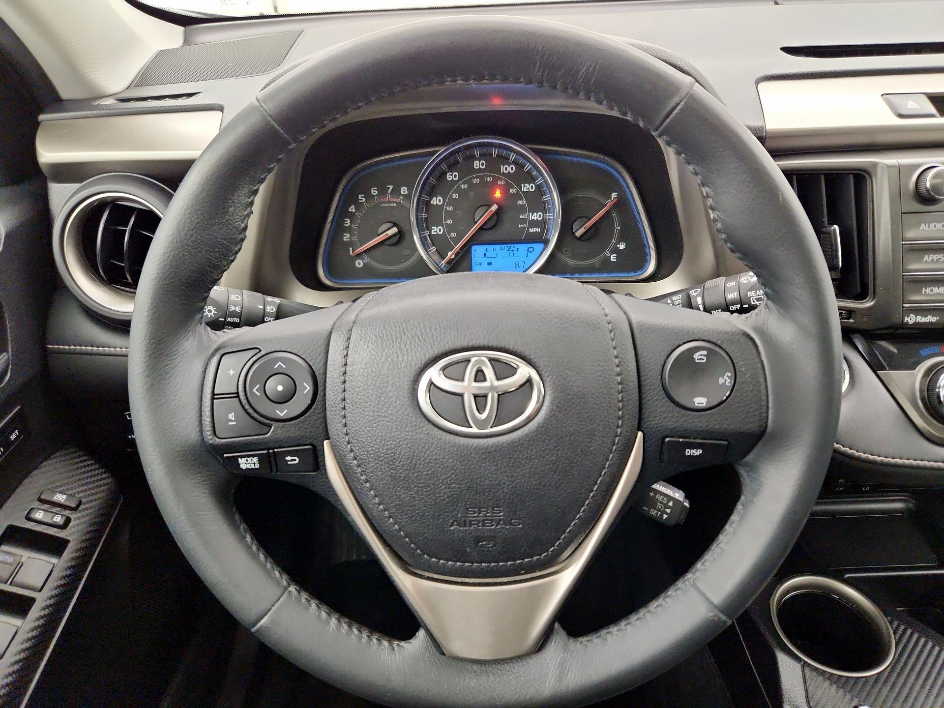 Thumbnail: 2015 Toyota RAV4 - 10