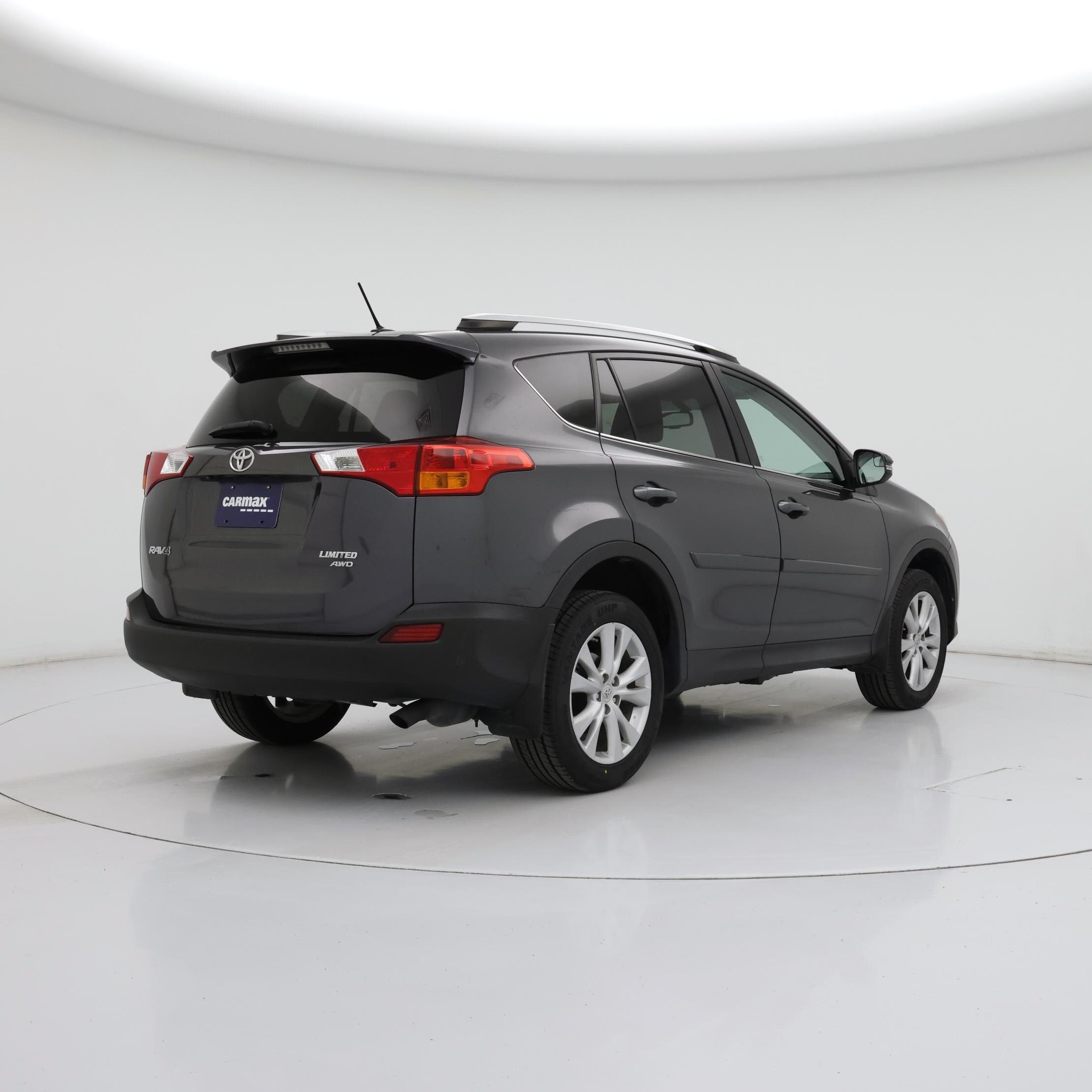 Thumbnail: 2015 Toyota RAV4 - 8