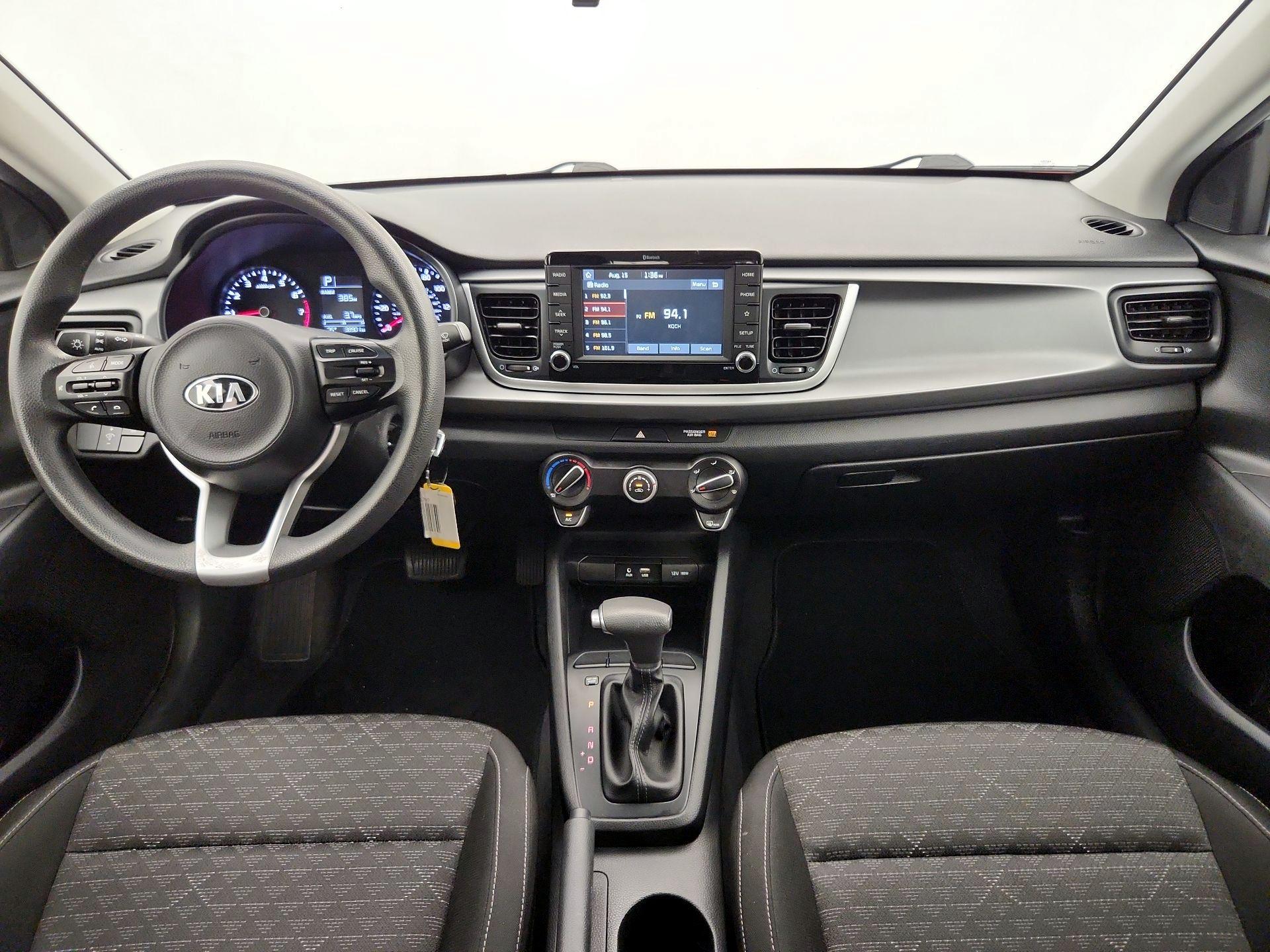 Thumbnail: 2019 Kia Rio - 9