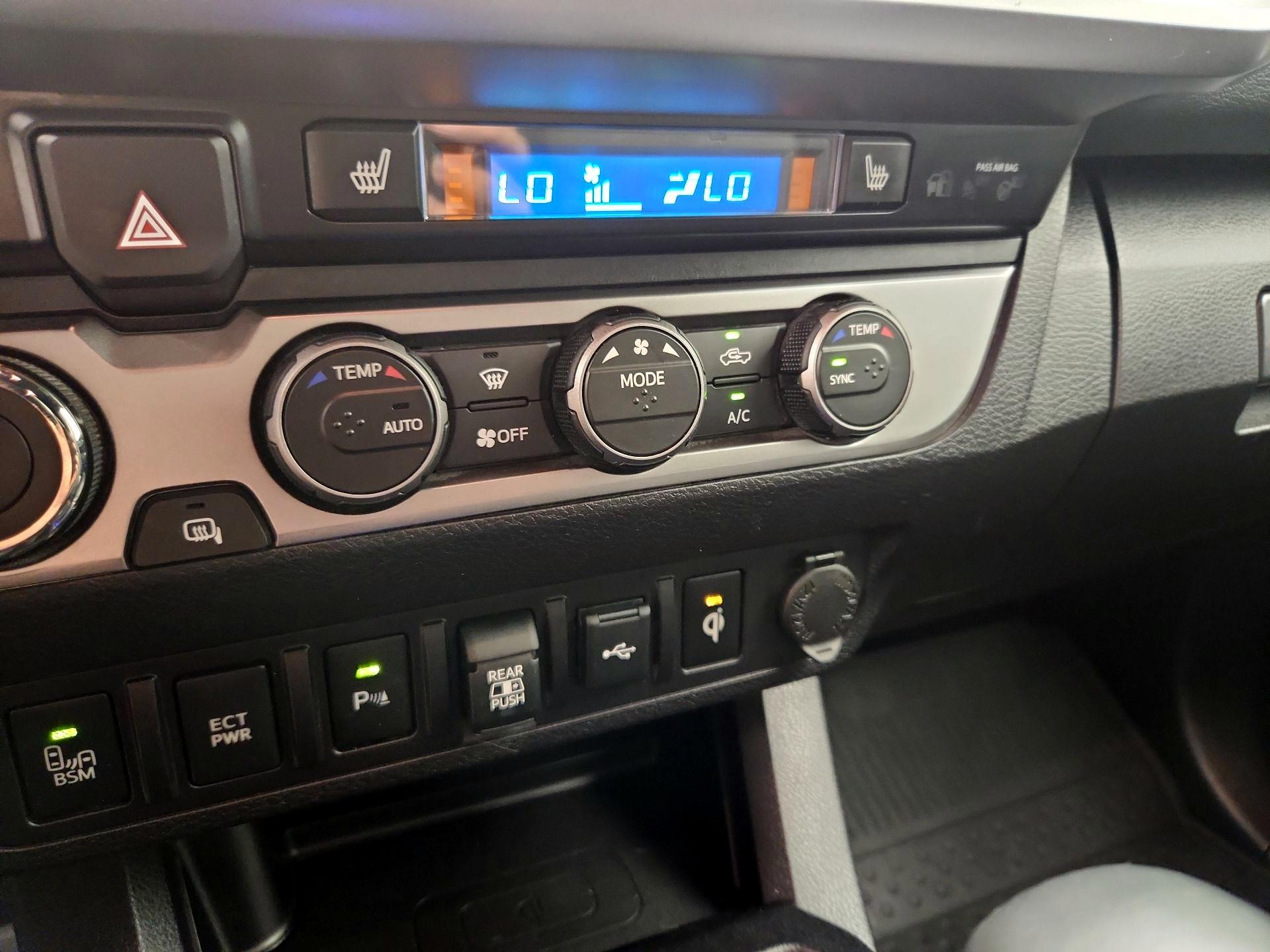 Thumbnail: 2023 Toyota Tacoma - 17