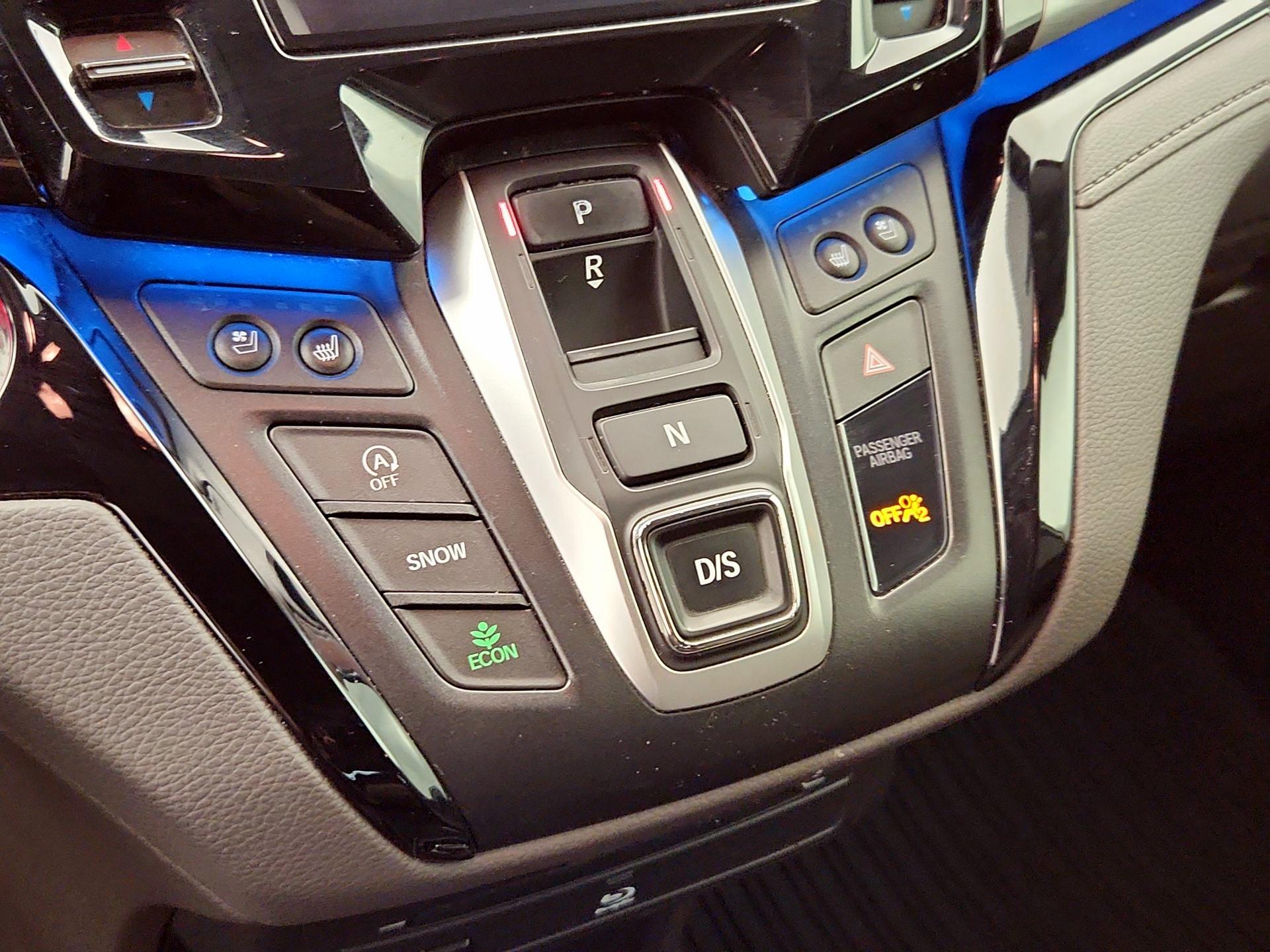 Thumbnail: 2018 Honda Odyssey - 18