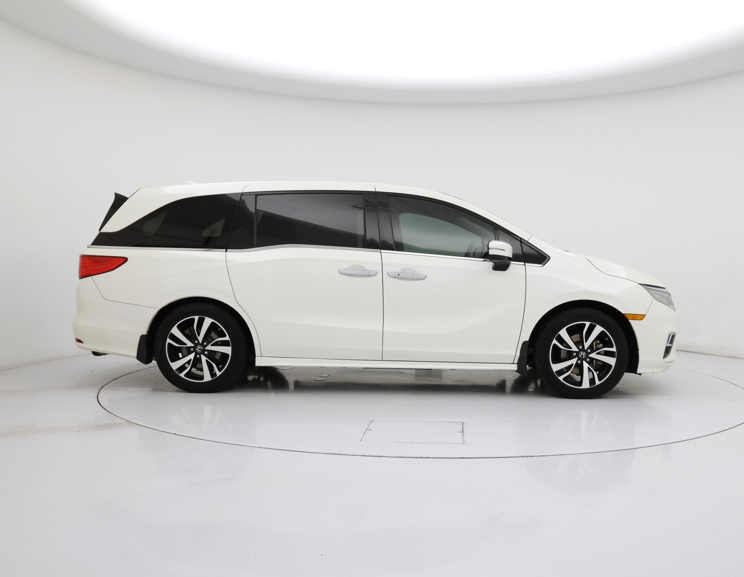 Thumbnail: 2018 Honda Odyssey - 7