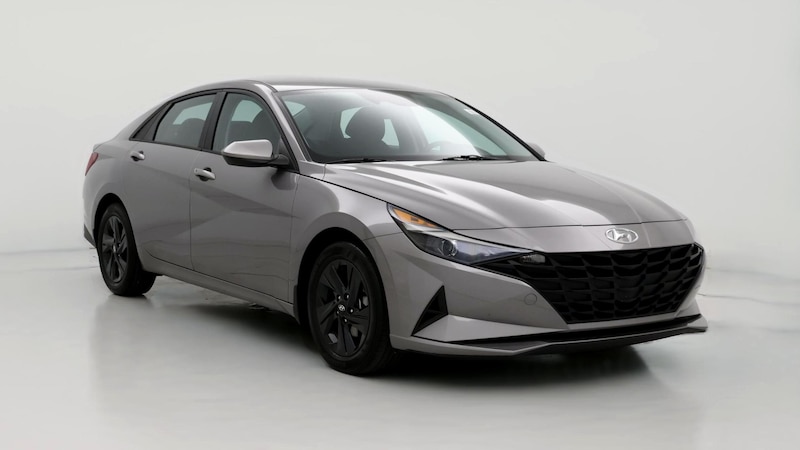 2022 Hyundai Elantra SEL Hero Image