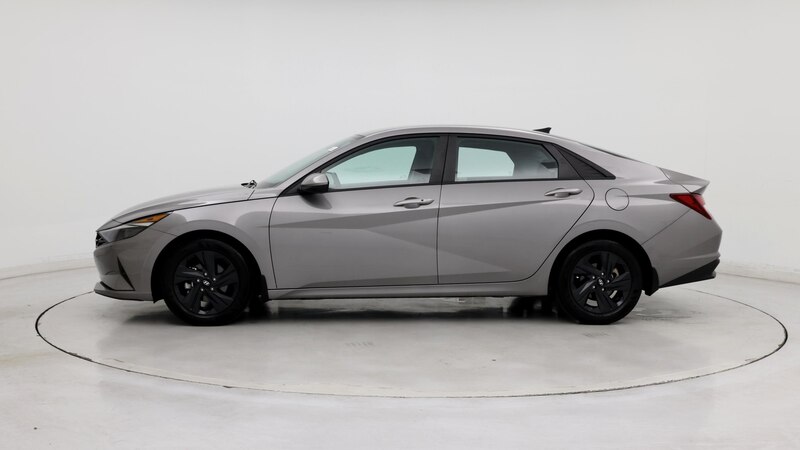 2022 Hyundai Elantra SEL 3