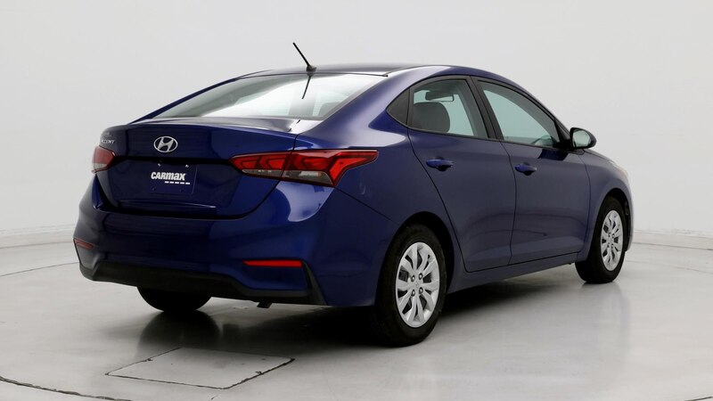 2022 Hyundai Accent SE 8