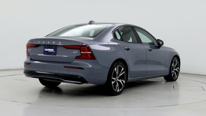 2024 Volvo S60 B5 Core 8