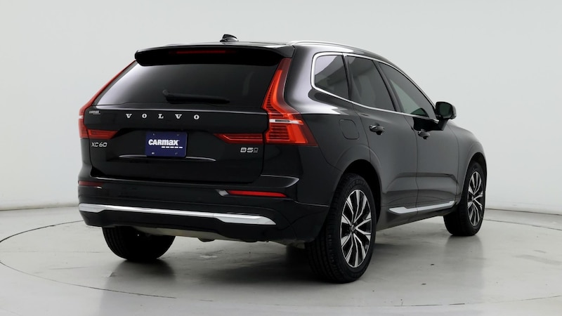 2023 Volvo XC60 B5 Plus 8