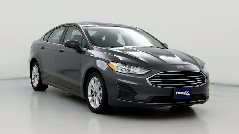 2020 Ford Fusion SE Hero Image