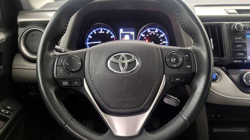 2018 Toyota RAV4 XLE 10