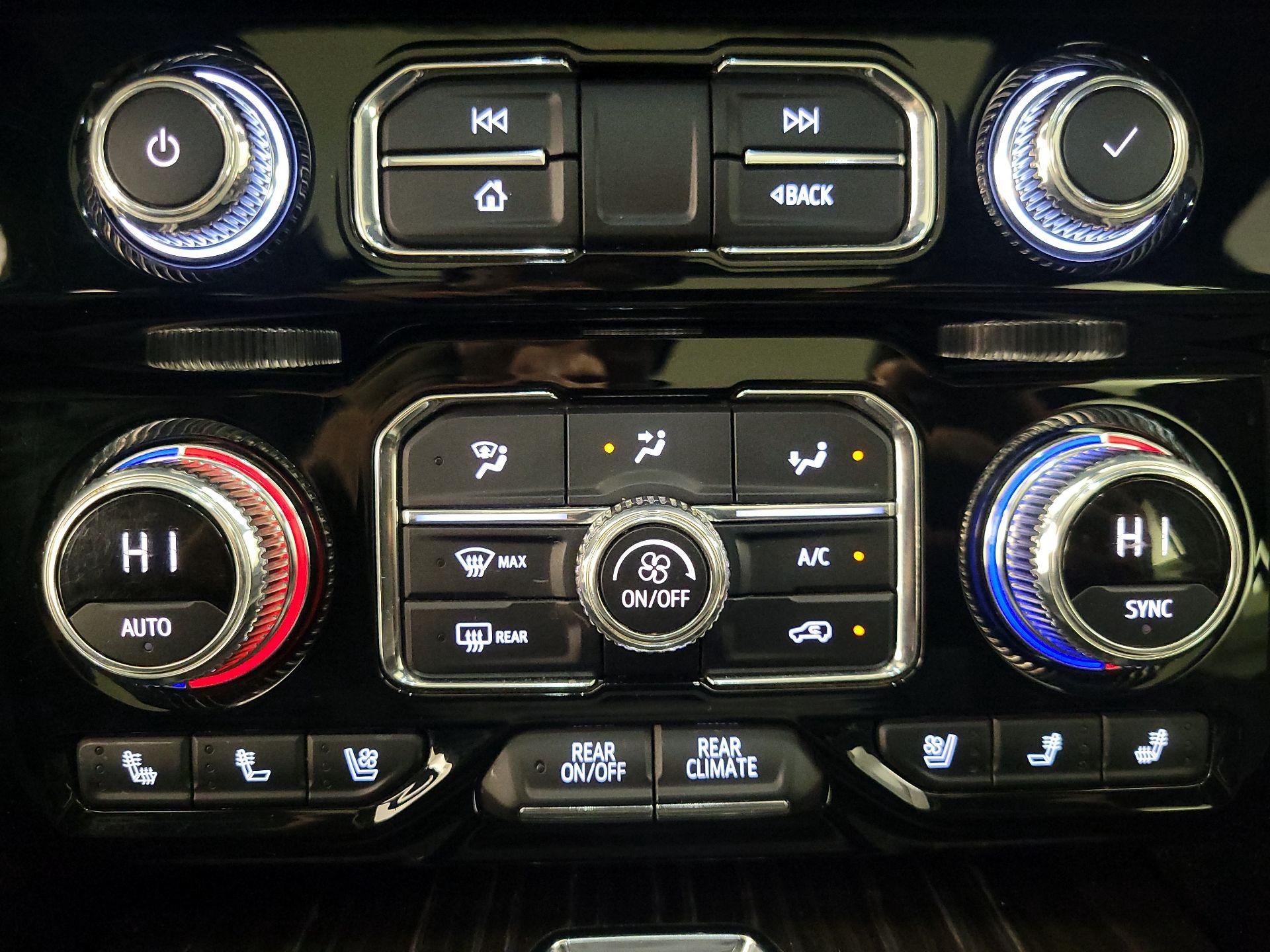 Thumbnail: 2021 GMC Yukon - 17