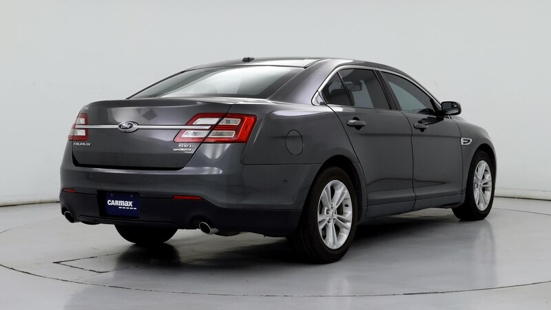 2015 Ford Taurus SEL 8