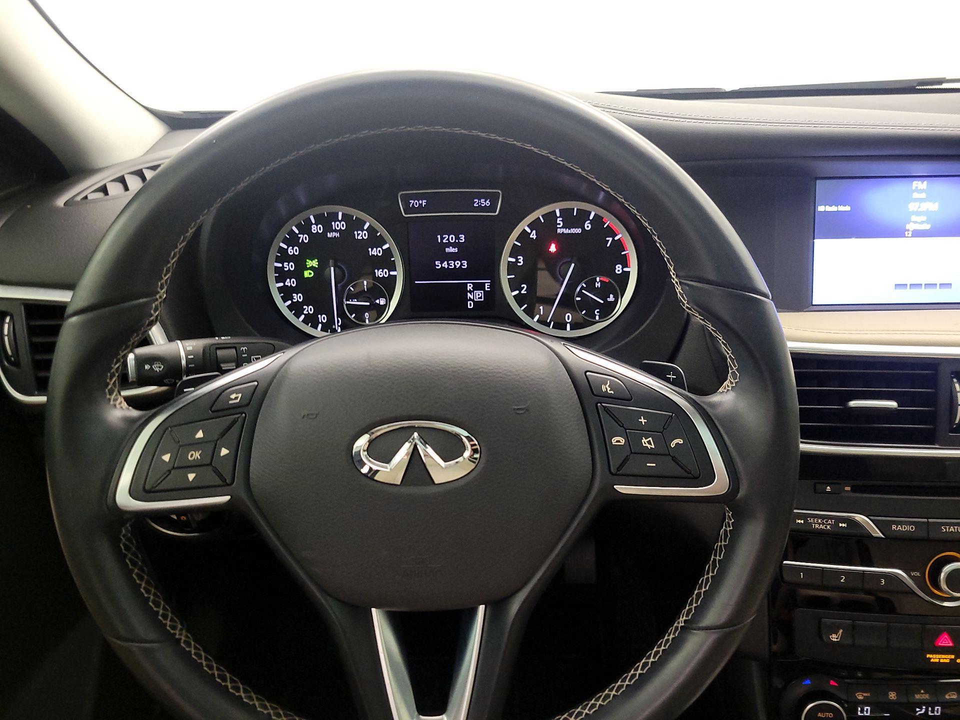 Thumbnail: 2018 INFINITI QX30 - 10