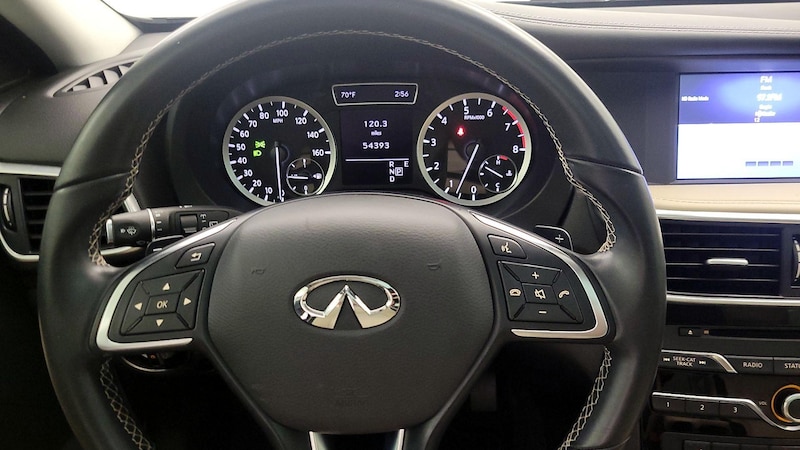 2018 INFINITI QX30  10