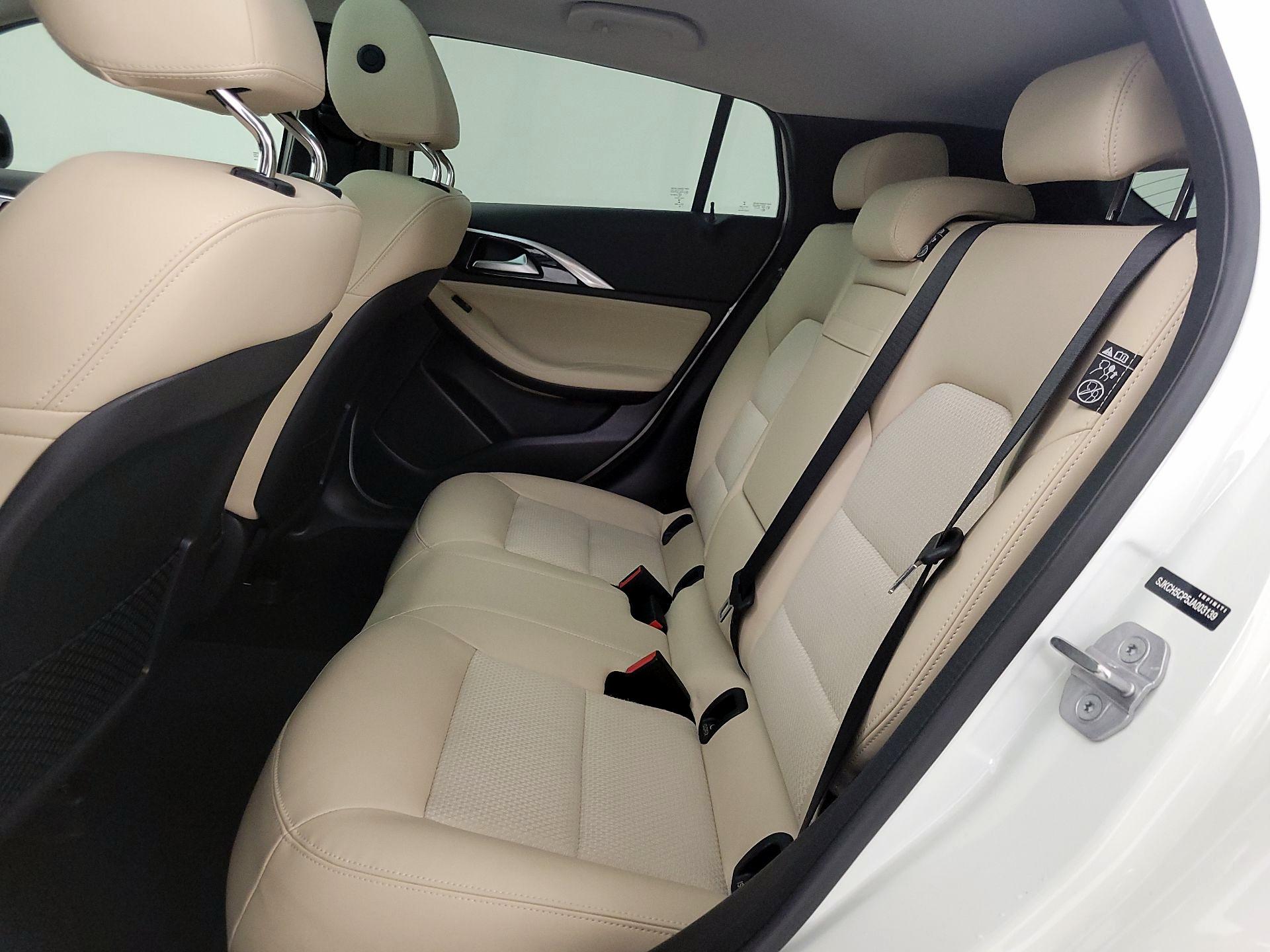 Thumbnail: 2018 INFINITI QX30 - 20