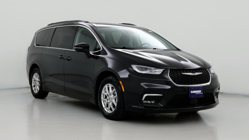 2022 Chrysler Pacifica Touring L Hero Image