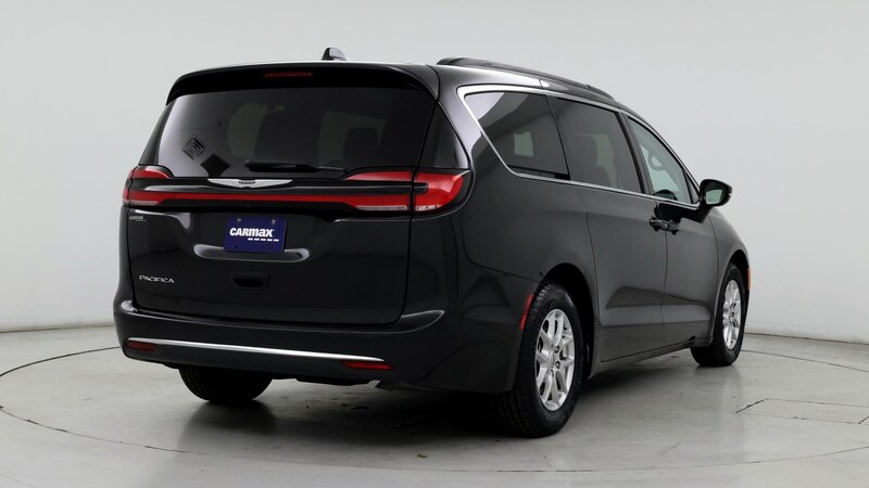 2022 Chrysler Pacifica Touring L 8