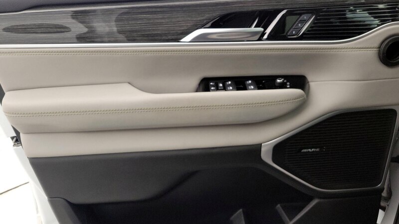 2022 Jeep Wagoneer Series II 12