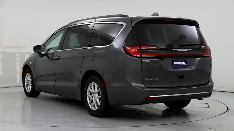 2022 Chrysler Pacifica Touring L 2