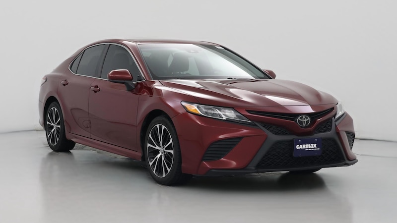 2018 Toyota Camry SE Hero Image