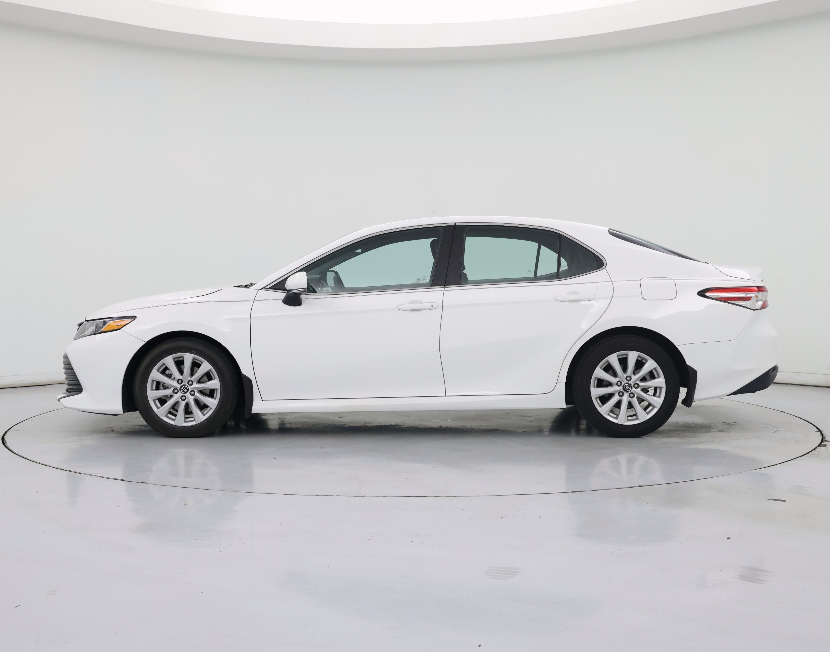 Thumbnail: 2018 Toyota Camry - 3