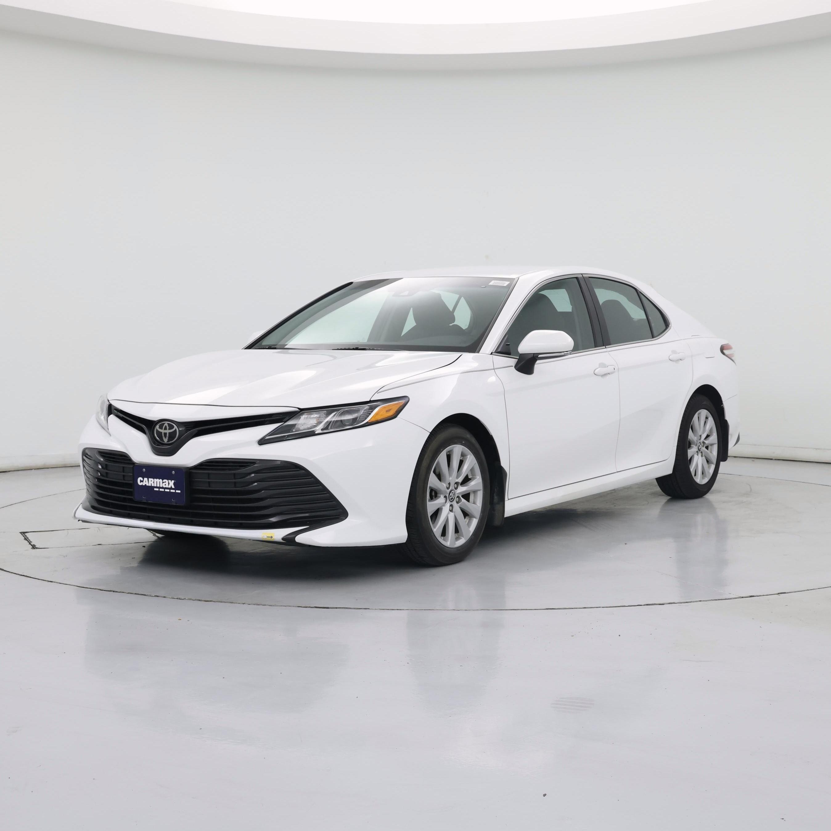 Thumbnail: 2018 Toyota Camry - 4