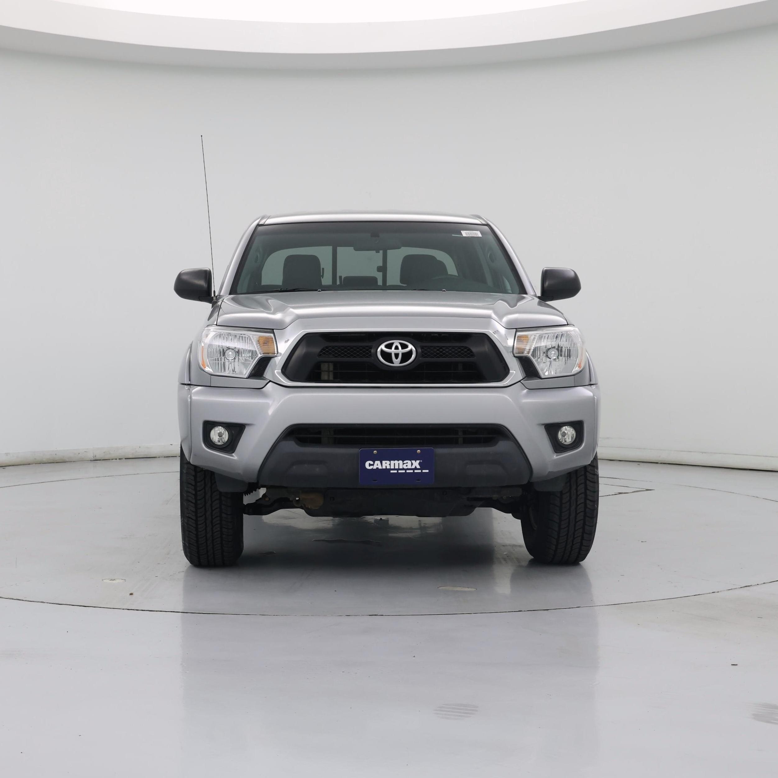 Thumbnail: 2015 Toyota Tacoma - 5