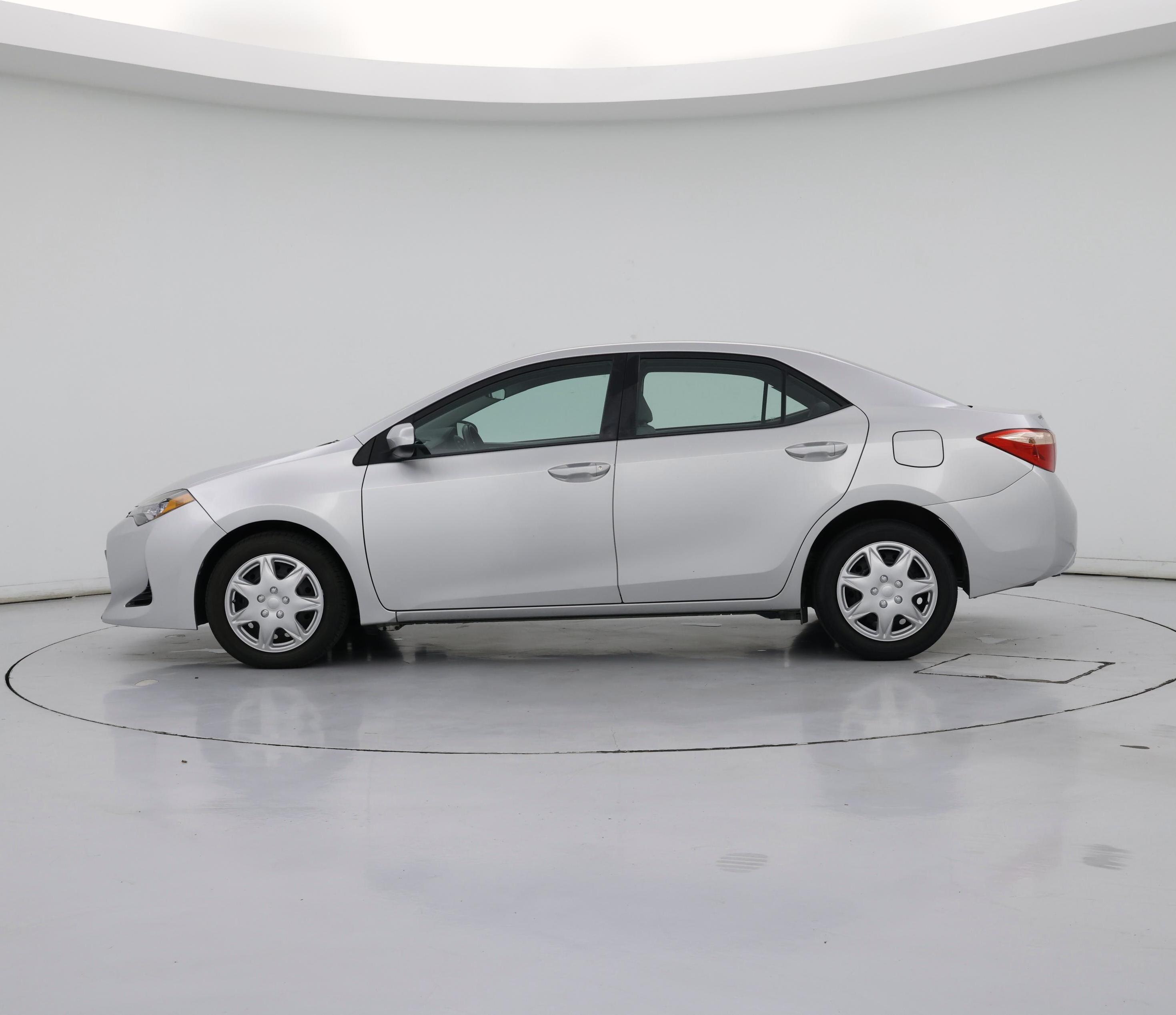 Thumbnail: 2017 Toyota Corolla - 3