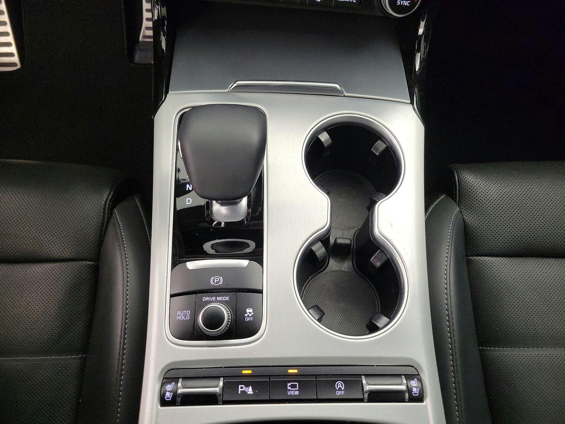 Thumbnail: 2020 Kia Stinger - 17