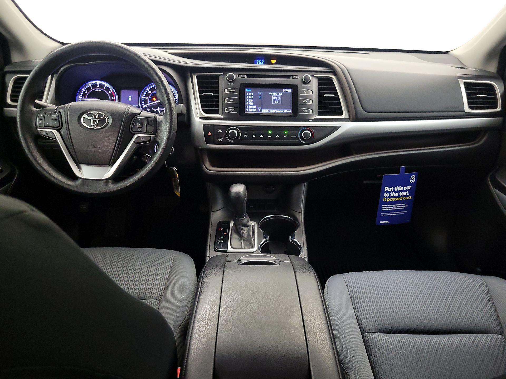 Thumbnail: 2014 Toyota Highlander - 9