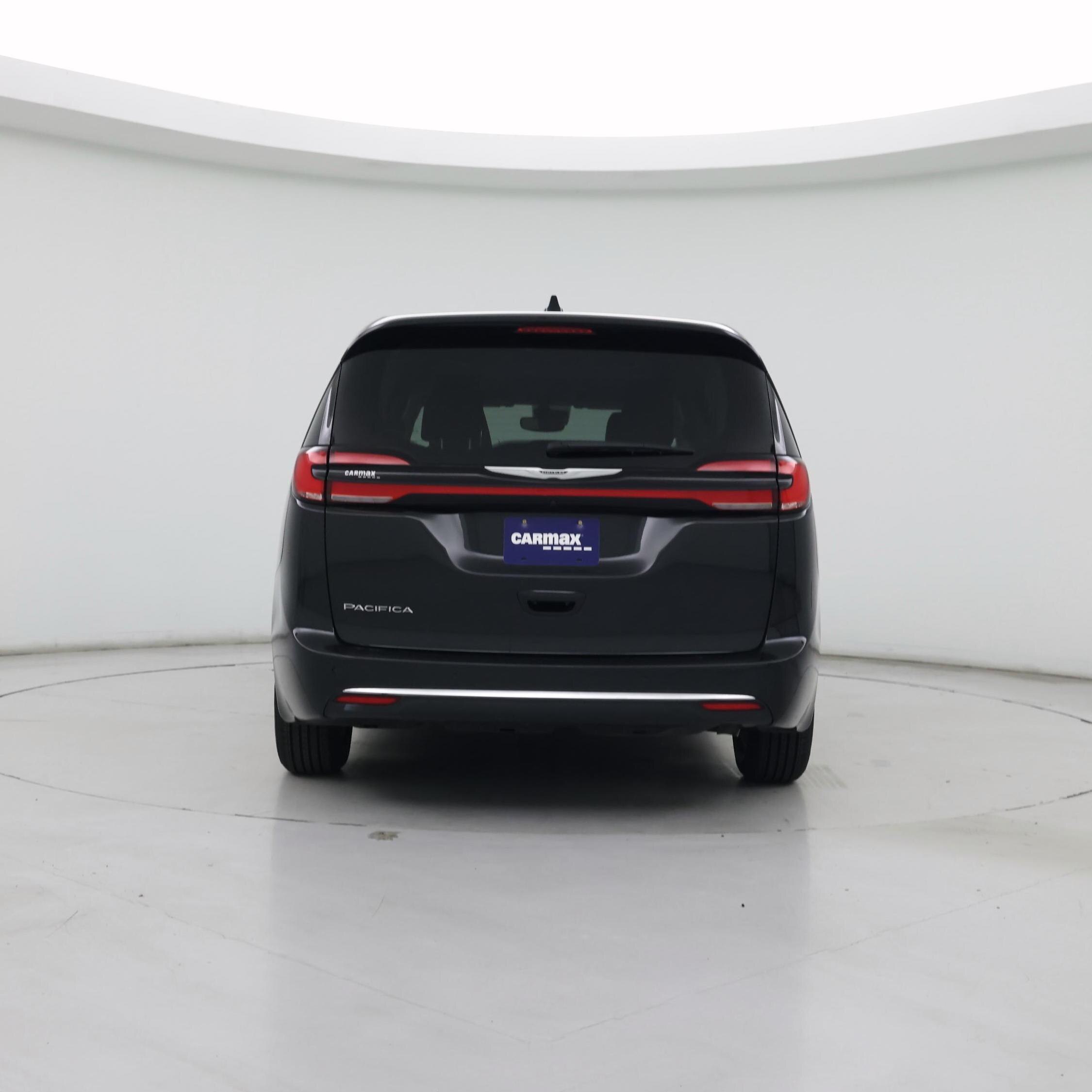 Thumbnail: 2023 Chrysler Pacifica - 6