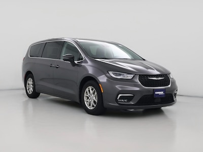 2023 Chrysler Pacifica Touring L -
                Garland, TX