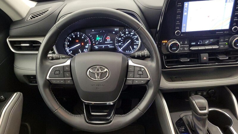 2021 Toyota Highlander XLE 10