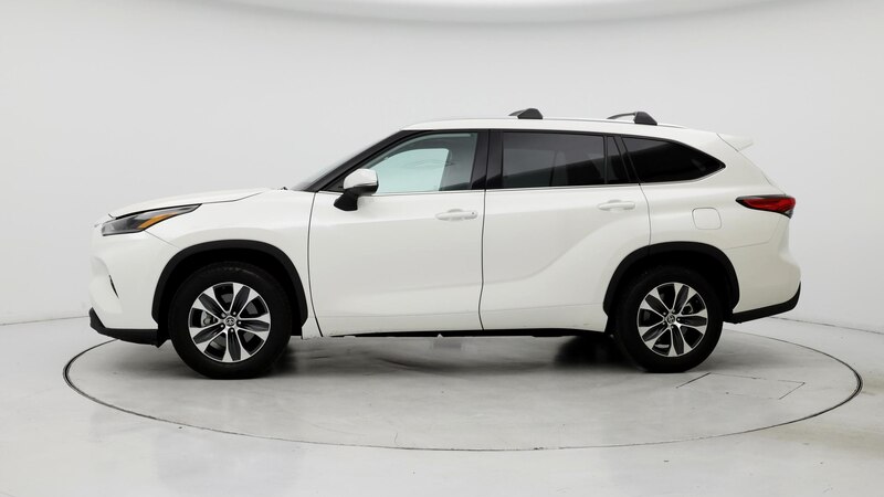 2021 Toyota Highlander XLE 3