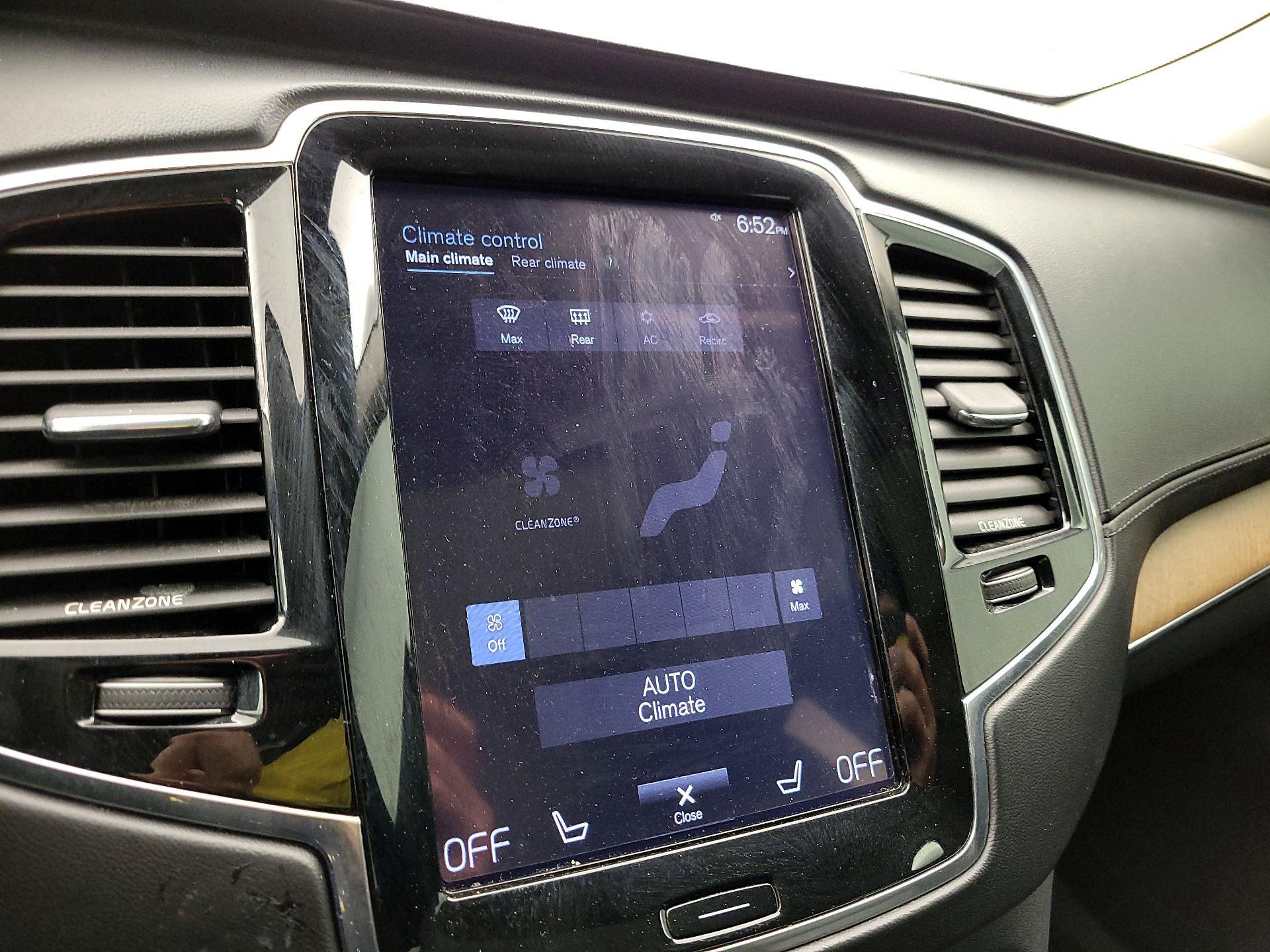 Thumbnail: 2016 Volvo XC90 - 16