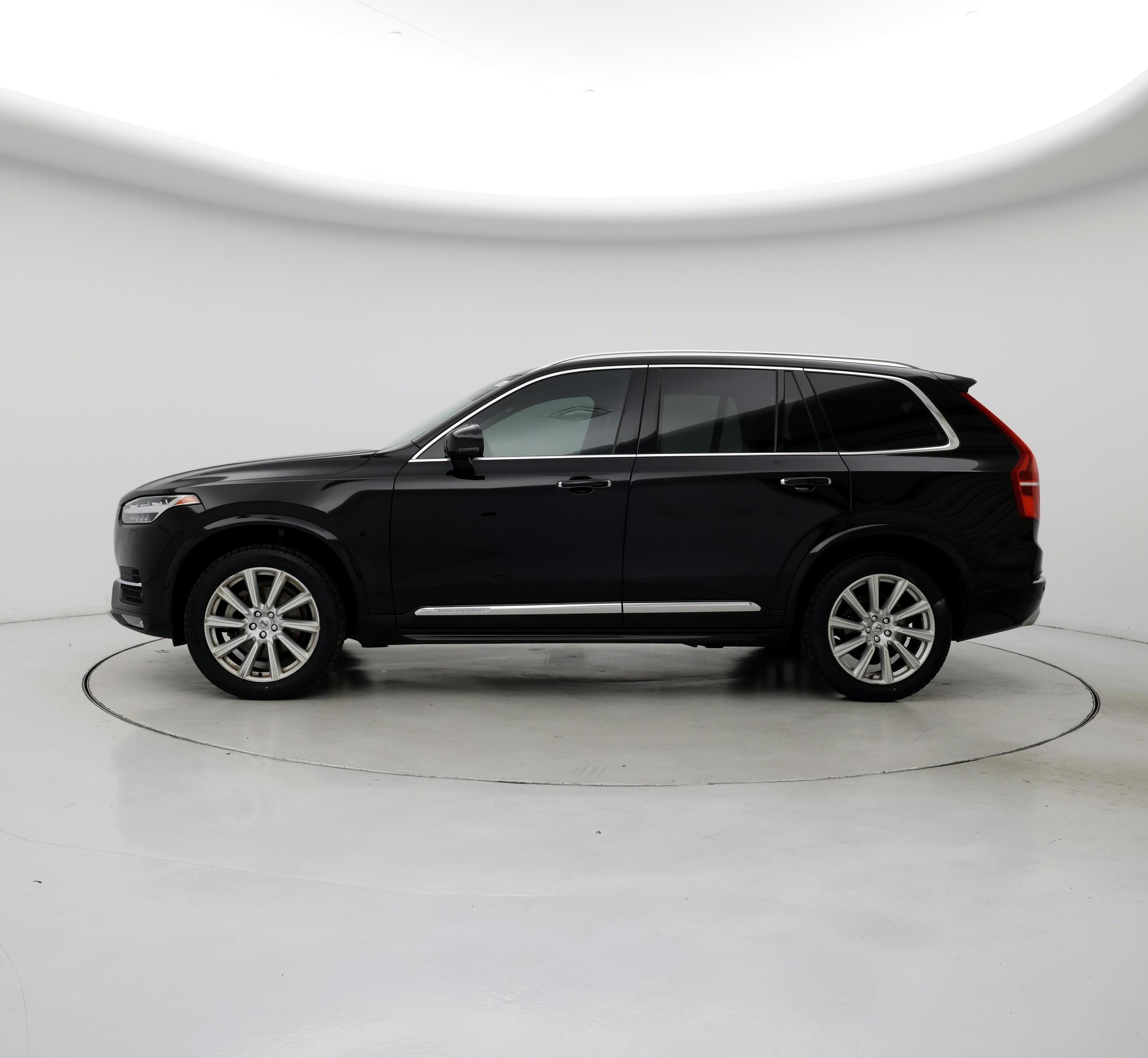 Thumbnail: 2016 Volvo XC90 - 3