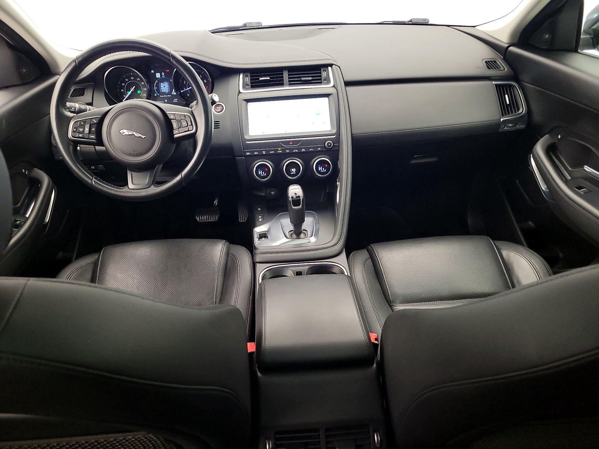 Thumbnail: 2018 Jaguar E-Pace - 9
