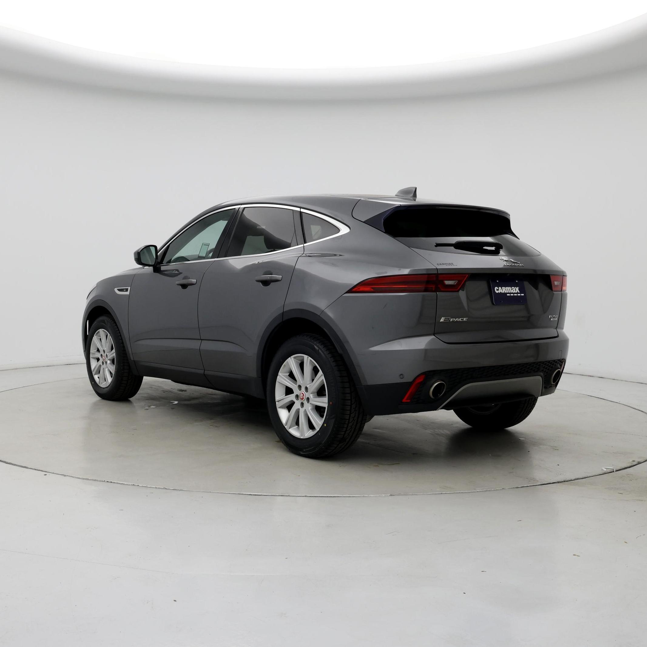 Thumbnail: 2018 Jaguar E-Pace - 2
