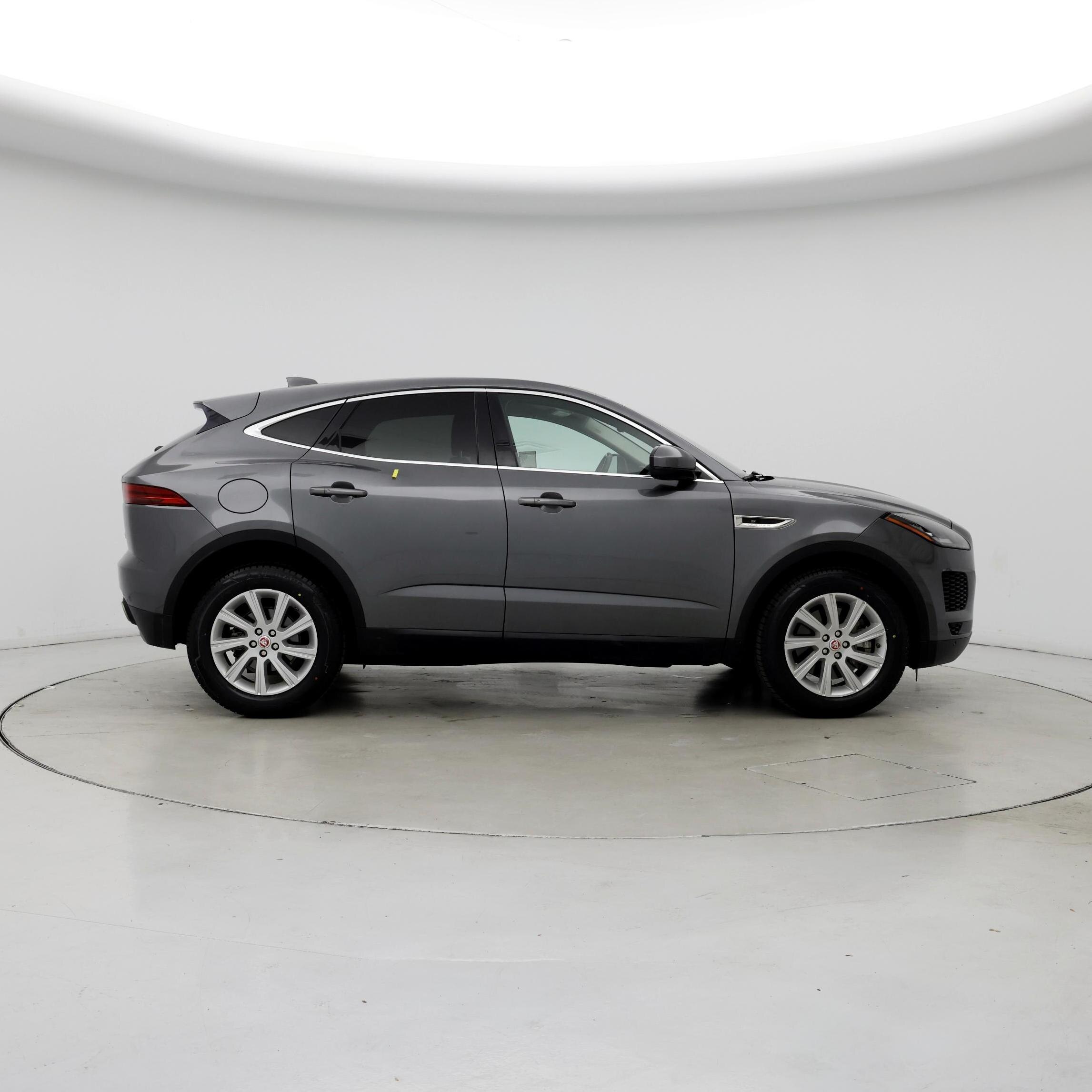 Thumbnail: 2018 Jaguar E-Pace - 7