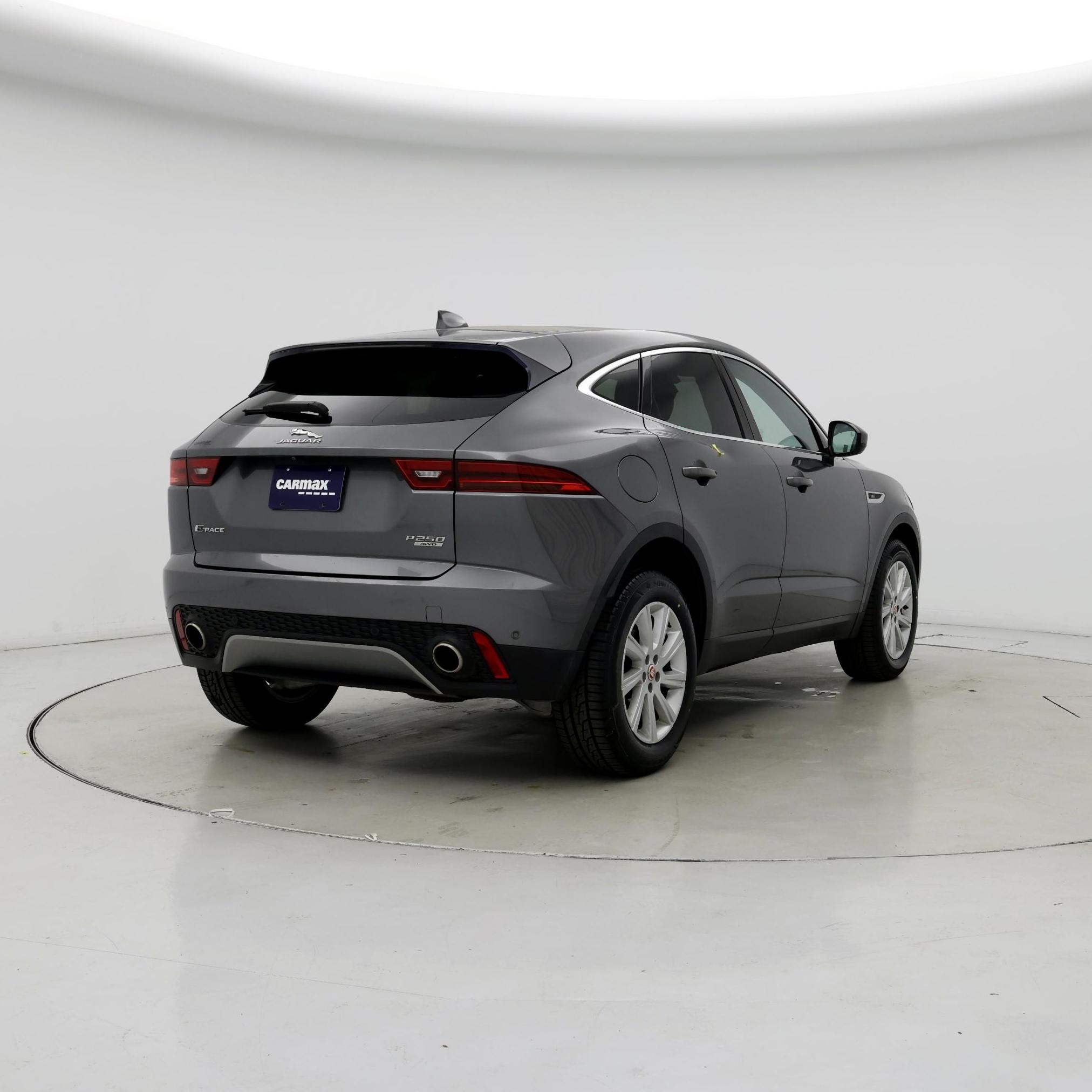 Thumbnail: 2018 Jaguar E-Pace - 8