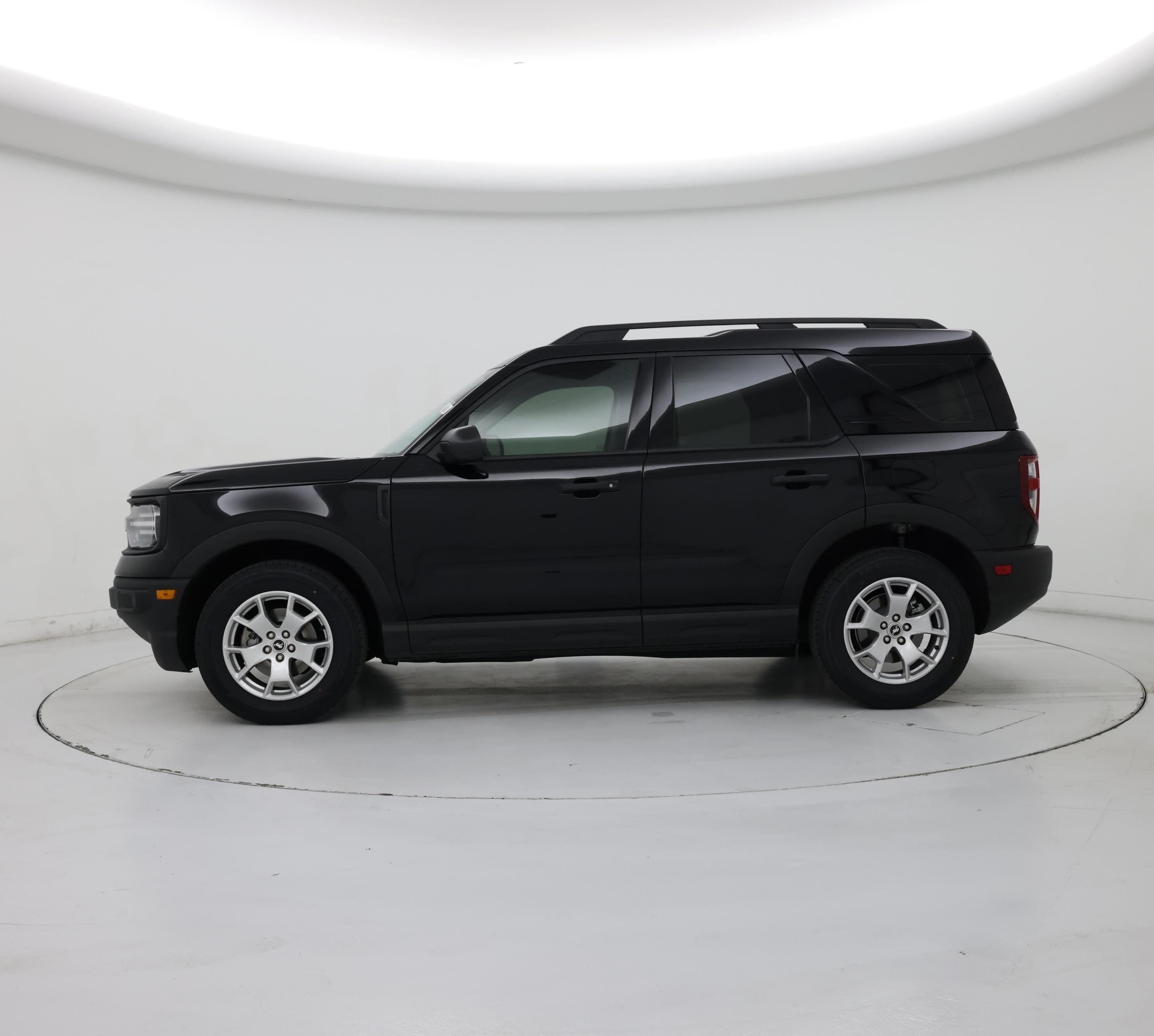 Thumbnail: 2022 Ford Bronco Sport - 3